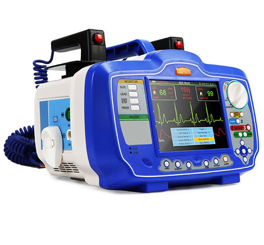 Pohled na modrý automatický externí Defibrilátor Meditech Defi Xpress